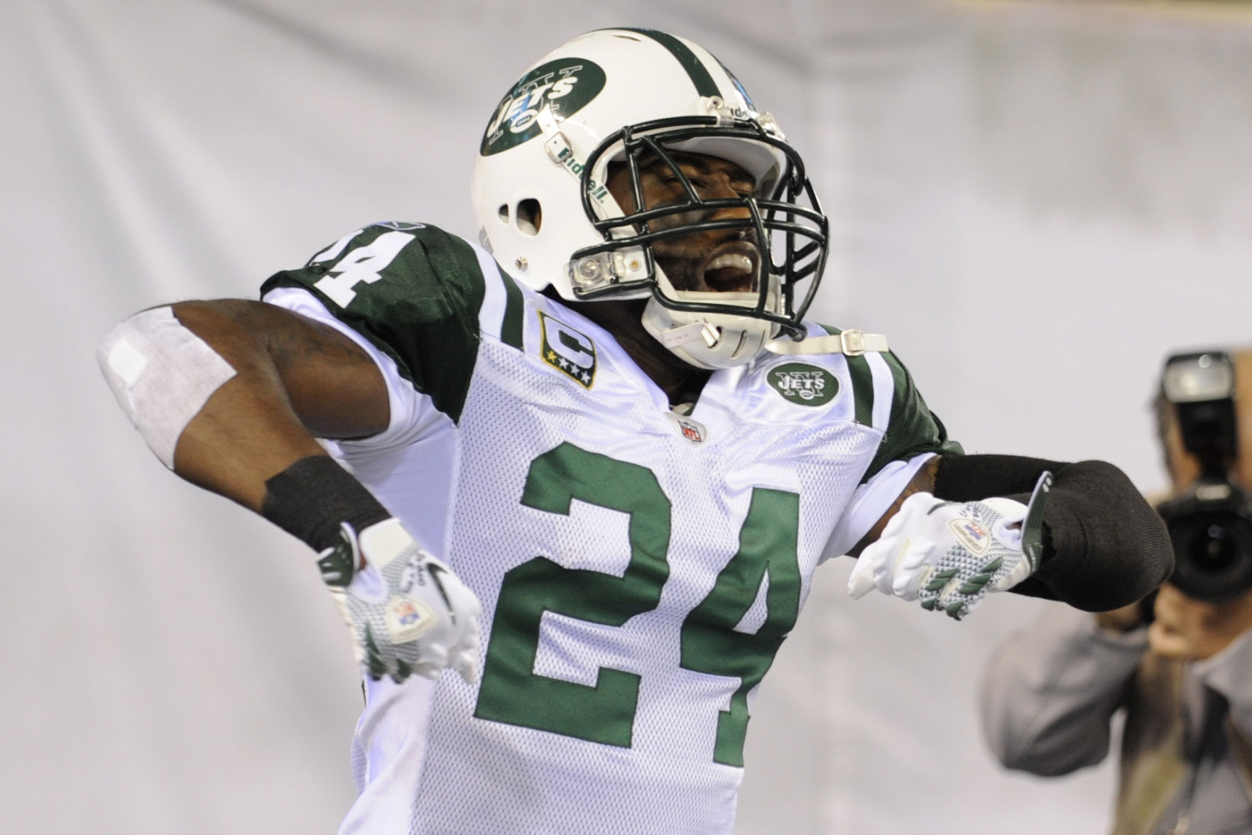 Defense: CB Darrelle Revis